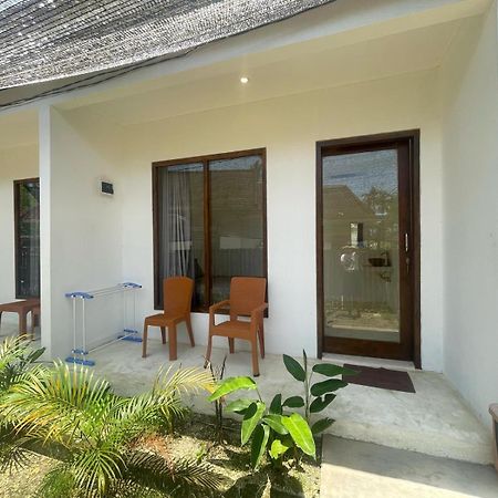 The Corner Homestay Kuta  Esterno foto