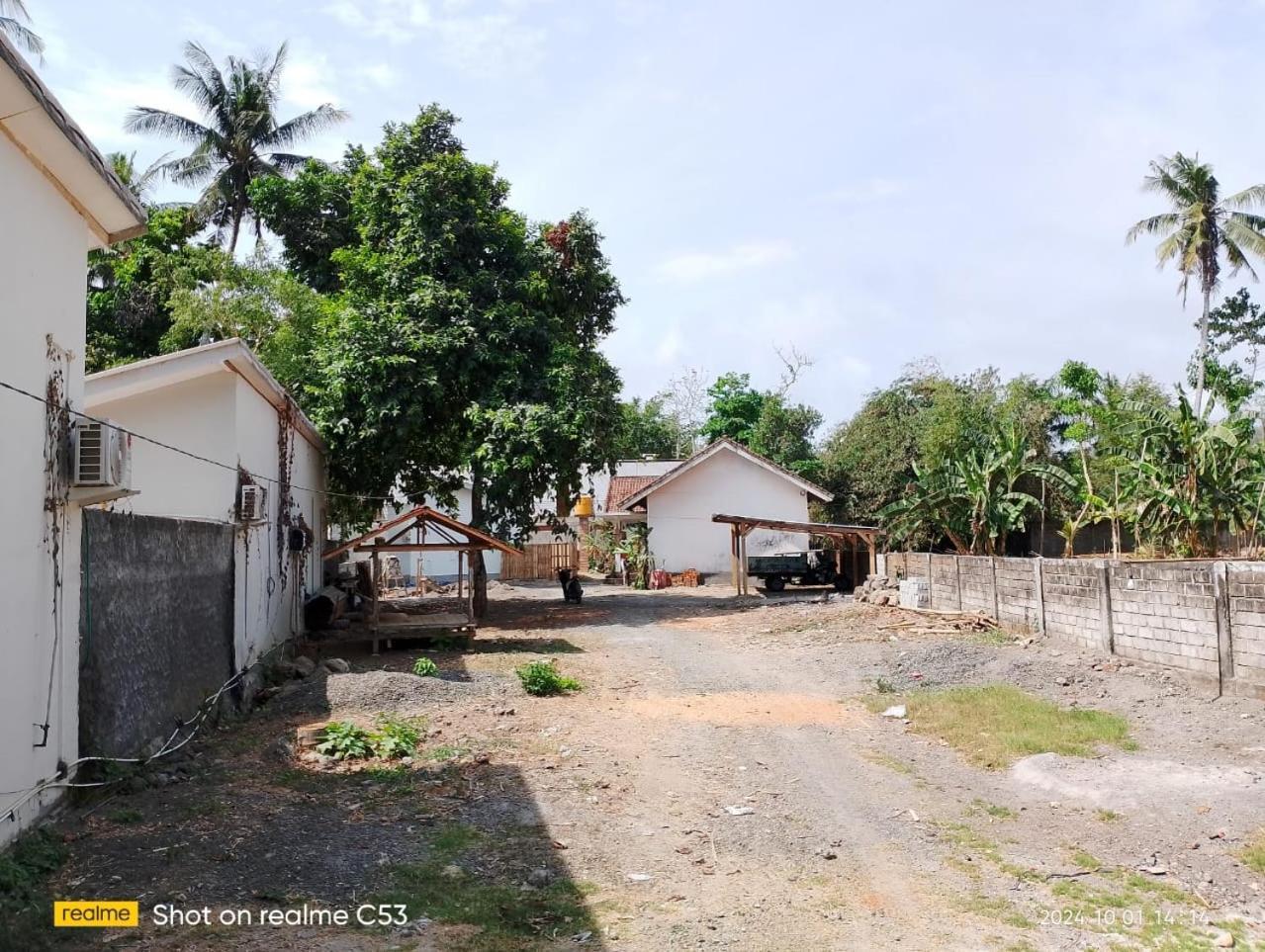 The Corner Homestay Kuta  Esterno foto