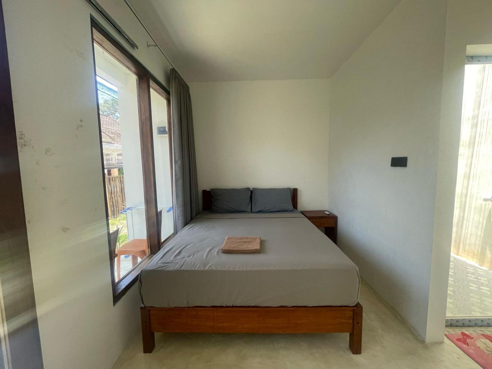 The Corner Homestay Kuta  Esterno foto