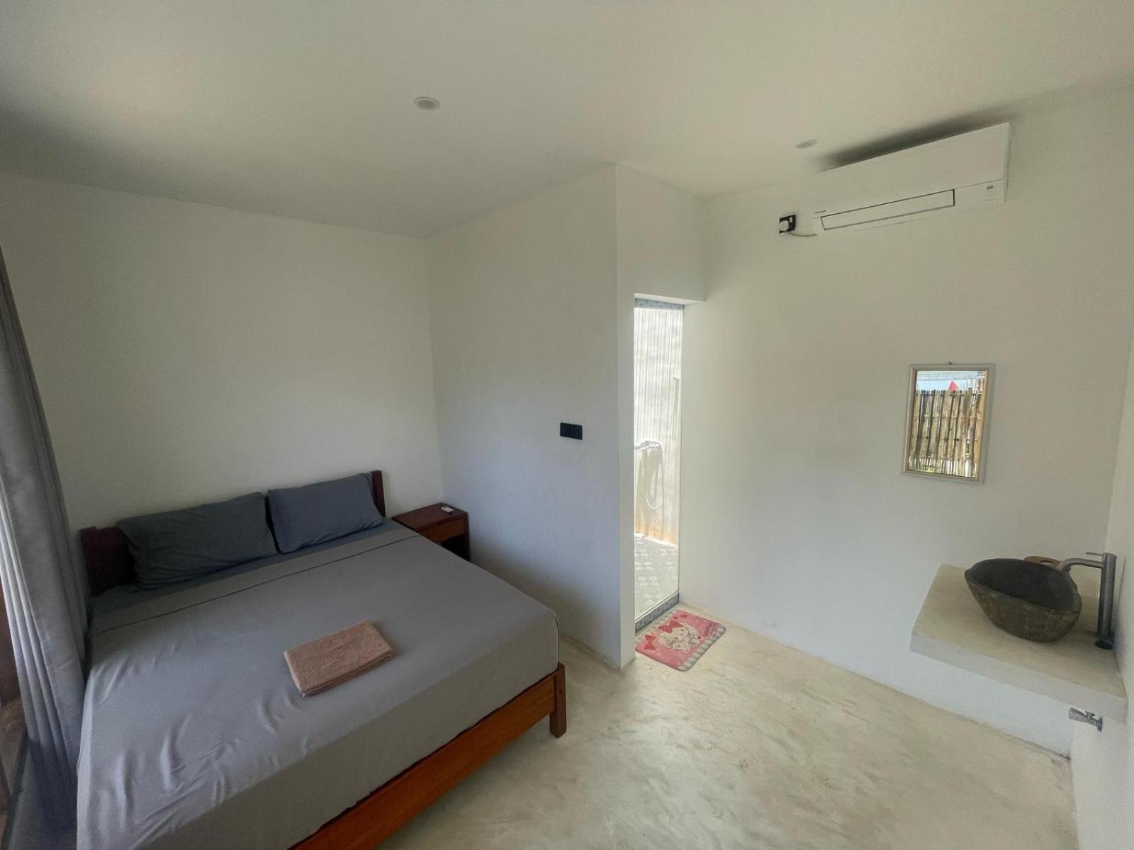 The Corner Homestay Kuta  Esterno foto