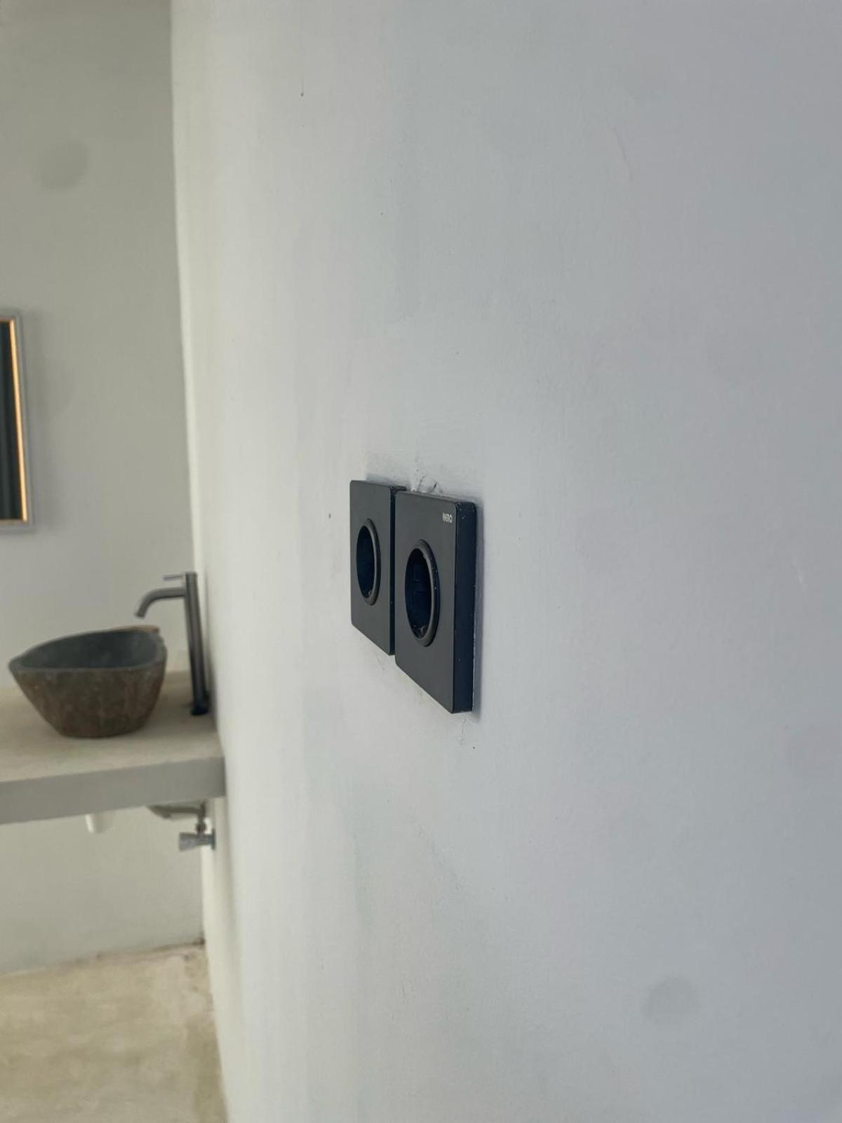 The Corner Homestay Kuta  Esterno foto