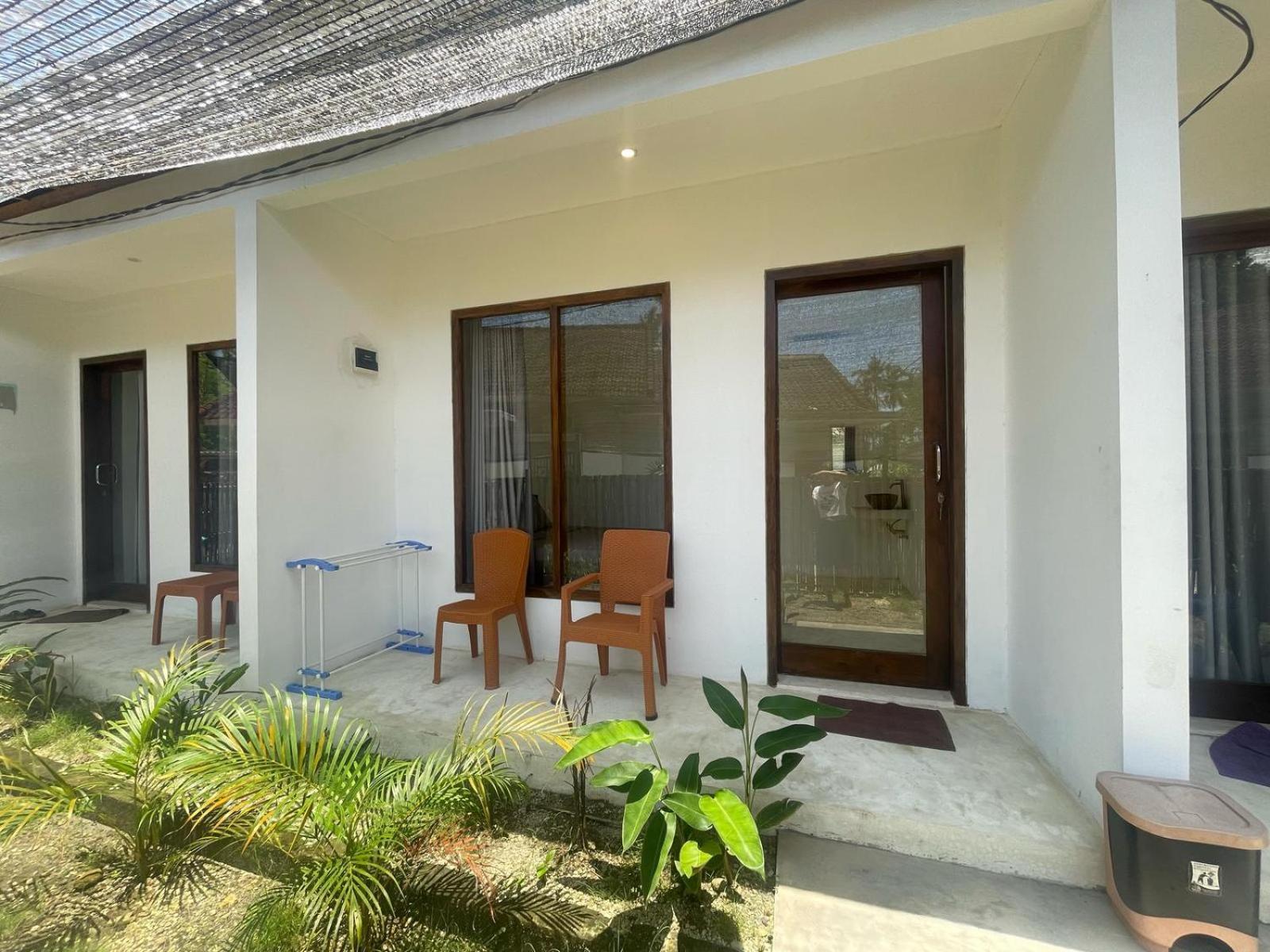 The Corner Homestay Kuta  Esterno foto
