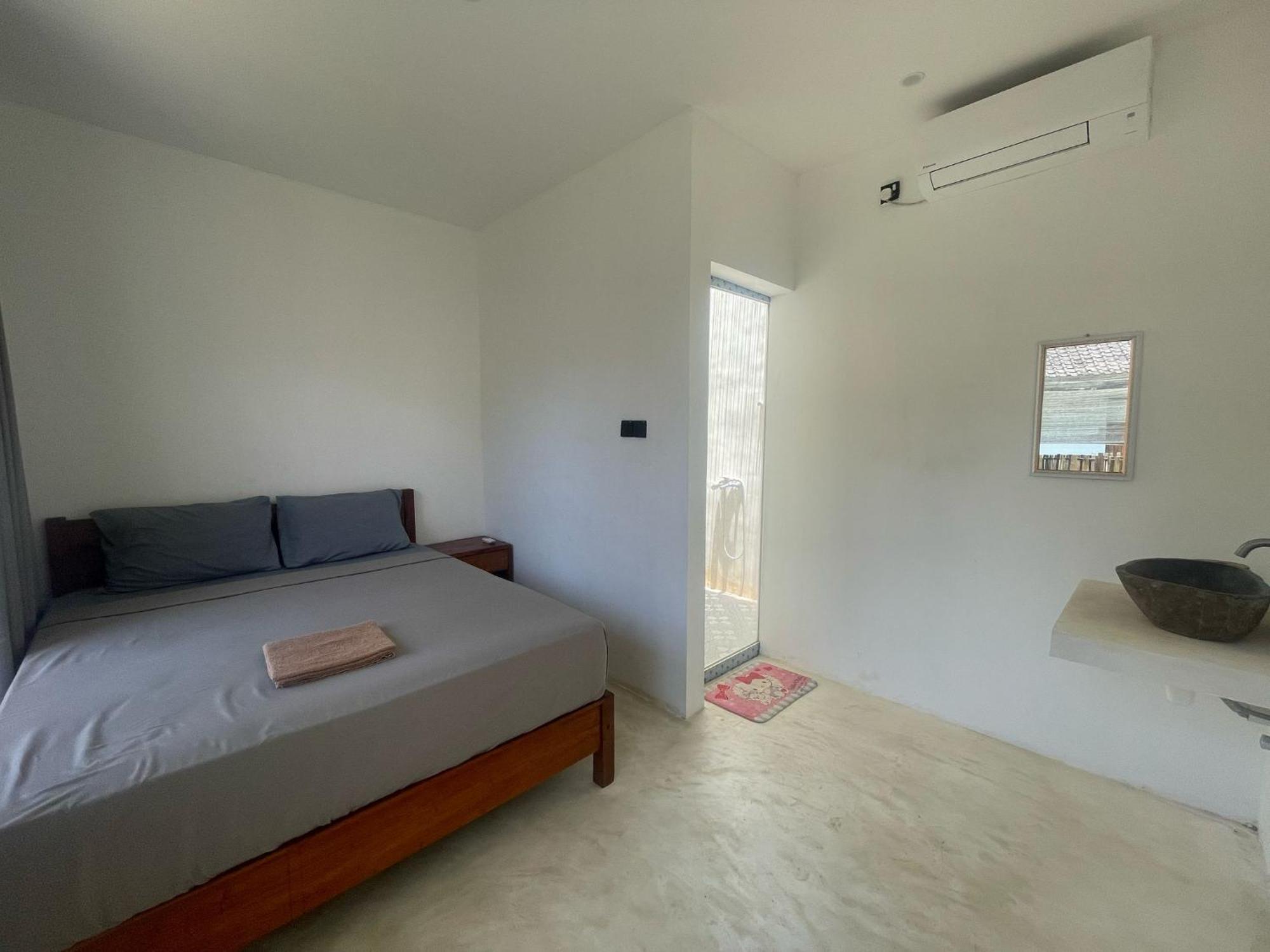 The Corner Homestay Kuta  Esterno foto